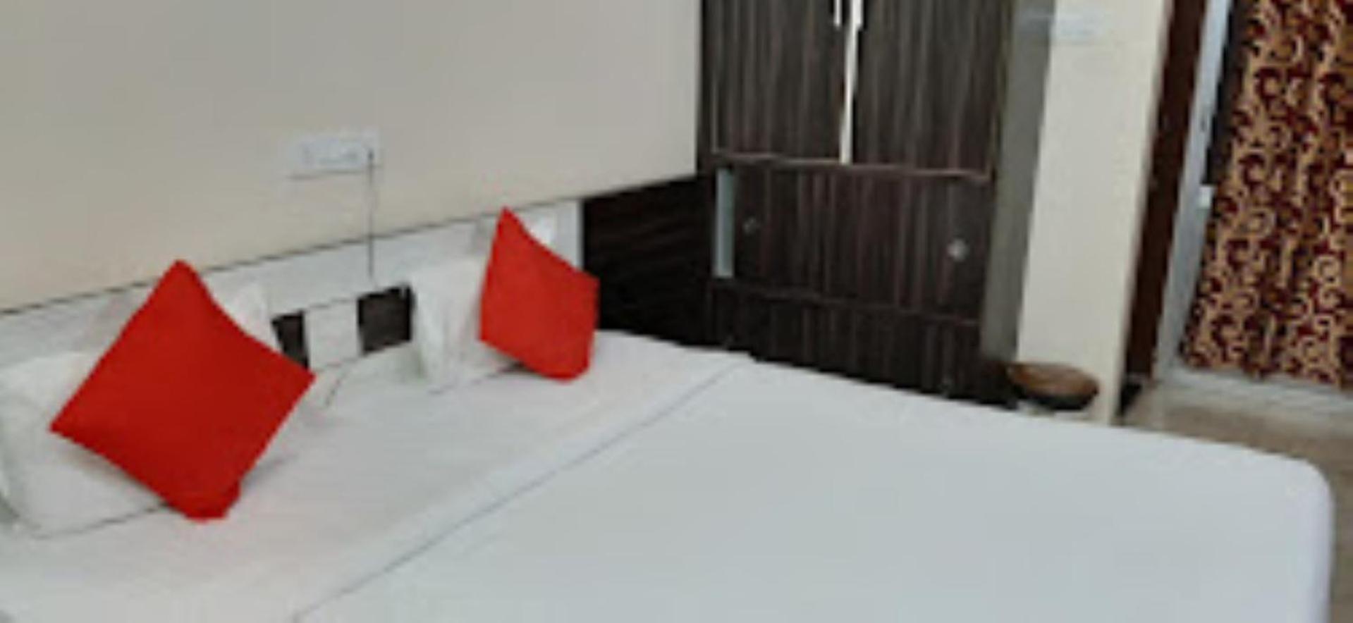 Hotel New Jasmine,Cuttack Esterno foto